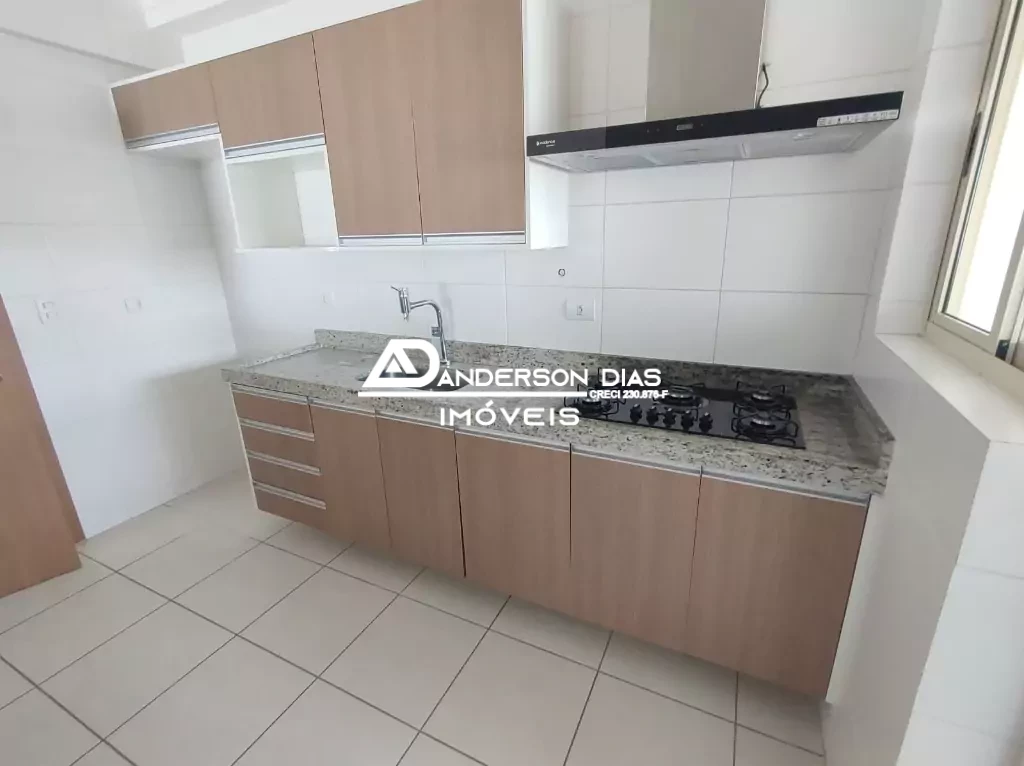 Apartamento em Condomínio com 3 Dormitórios com 68,00m² para Locação por R$ 4.500,00 - Aruan - Caraguatatuba/SP