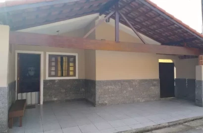 Casa com 3 dormitórios à venda, 104 m² por R$ 230.000 - Jardim Casa Branca - Caraguatatuba/SP