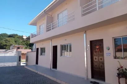 Sobrado com 2 dormitórios à venda, 56 m² por R$ 300.000 - Morro do Algodão - Caraguatatuba/SP