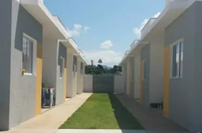 Casa com 2 dormitórios à venda, 56 m² por R$ 235 - Balneário dos Golfinhos - Caraguatatuba/SP